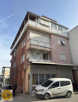 4+1 Geniş Kullanışlı Karabağlar Yeşillik Caddesine Yakın