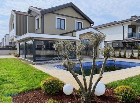 Metsa'dan Modern Mimariye Sahip Ultra Lüks Müstakil Villa