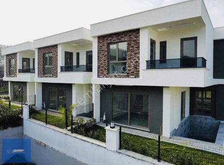 Grim İnşaat'tan K. Mülkiyet/özel Havuz/bahçe/sıfır Fırsat Villa