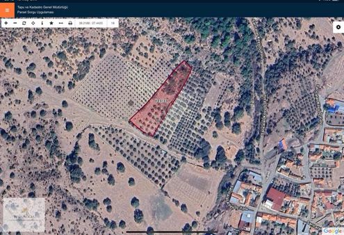 Hatunoğlu'dan Satılık Bergama-sarıcalar Köyiçinde 3994m2 Tarla