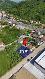 Gümüşova Merkezde Mükemmel Konumda 4 Kat İmarlı Satılık Arsa