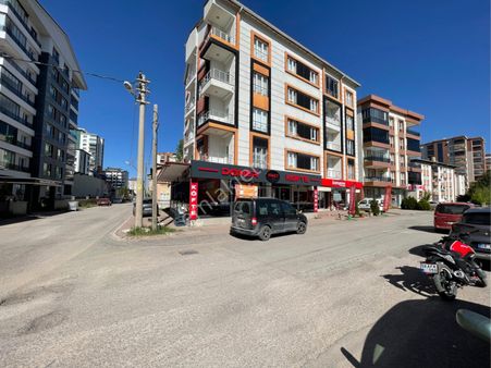 Asrın Emlak’tan Kardeşler Mh.bağdat Cad.üzerinde Satılık 125 Mt Dükkan