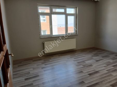 Emek Mah.ertaş Cad.kiralık 3+1 Daire