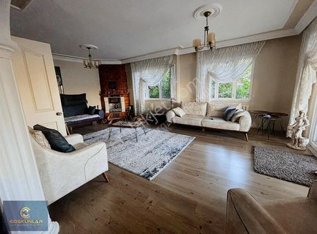 Cumhuriyet Mahallesi'nde Full Deniz Manzaralı Satılık Villa