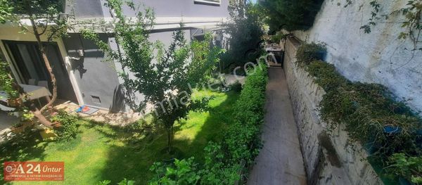 Urla Kalabak' Ta Satılık Deniz Manzaralı 4+1 125 M2 Villa