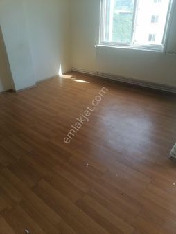 Ümraniye Çamlık Çakmak İkbal Caddesi Üzerinde Yabancı Ya Bekara Uygun Kiralık Daire