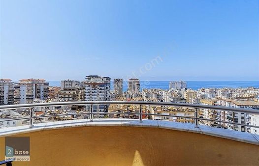 Alanya Mahmutlarda Satılık 4+1 Deniz Manzaralı Dubleks Daire