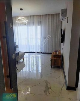 Kadriyede Havuzlu Site İçinde Satlık 1+1 Ful Eşyalı Sıfır Daire