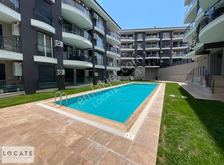 Karakayalarda Havuuzlu Site İçerisinde Geniş Zemin Kat 3+1