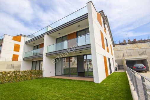 Köy Projesi Zekeriyaköy 3+1 Bahçe Dubleks Satılık Muhteşem Bahçeli