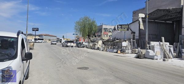 Sincan Sanayisi Girişinde Yol Üzeri Satılık 110m² Dükkan Hissesi