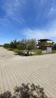 Efeler Kardeşköy'de Şehir Hastanesine Yakın,3 Kat İmarlı Arsa