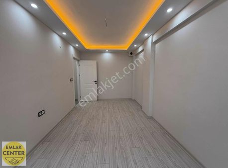 Emlak Center'dan Muradiye Mah Satılık 2+1 Sıfır Daire