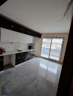 Beyaz Yaka'dan Zafer Mahallesinde 3+1 Satılık Daire