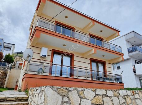 Kazım Dirik'te 2+1 Ayrı Mutfaklı Daire-ler ( Bahçe Katı-üst Kat)