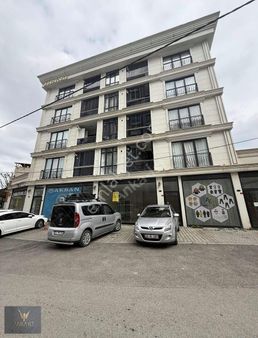 Tuzla Aydınlı'da Satılık Depolu Dükkan