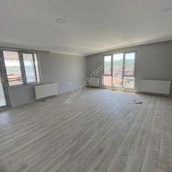 Karayel Gayrimenkulden Çınarlıkta 5+2