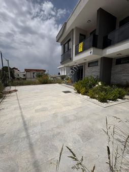 Kıyıkışlacık Ta İkiz Nizam Bahçeli Havuzlu Müstakil Yazlık