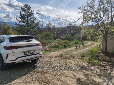 Cumhuriyet Mahallesinde 3 Kat İmarlı 590 M2 Arsa