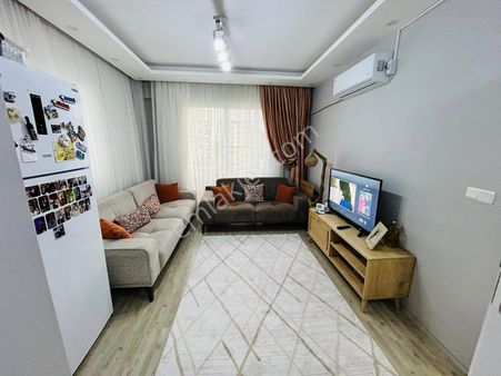 Emlak Center'dan Muradiye Mah Satılık 2+1 Ara Kat Daire