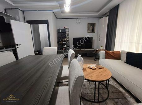 Karşıyakada Yeni Eşyalı 1+1 Daire