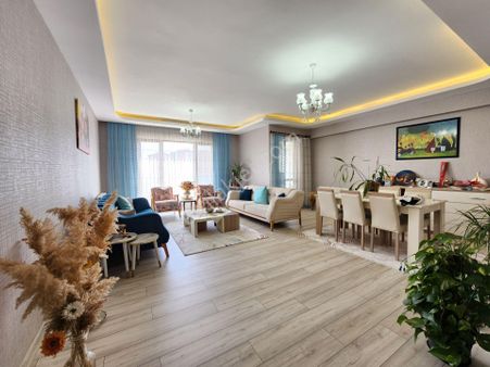 Susuz’da Teraslı 5+1 Dubleks – Full Yapılı – Krediye Uygun – Fiyat Avantajlı Fırsat Daire!