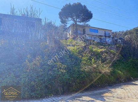 Global'den İçerisinde Kargir Ev Görünen Tek Tapu Satılık Arsa