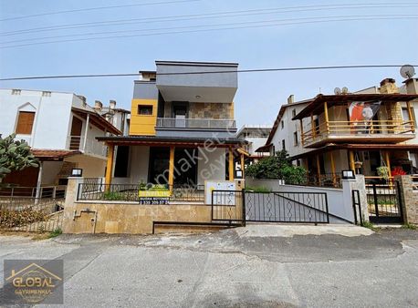 İzmir Özdere Merkezi Konumda Yerden Isıtmalı Satılık Yazlık