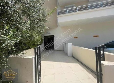 Global Den Ara Kat Çarşı İçinde 2+1 Masrafsız Dairee