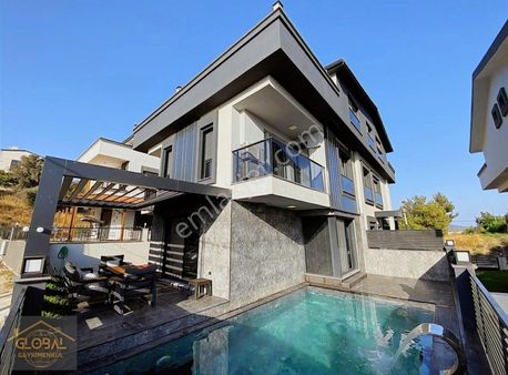Özdere De Müstakil Havuzlu Otoparklı Satılık Ultra Lüks Villa