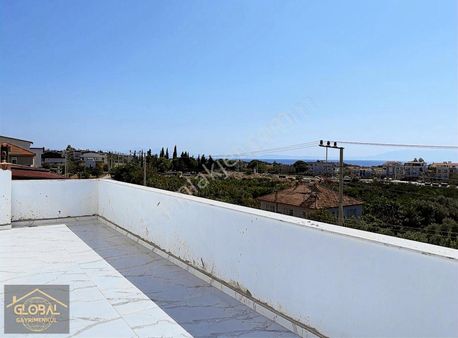 Global Gayrimenkul Den Geniş Bahçeli Denize Yakın Villa