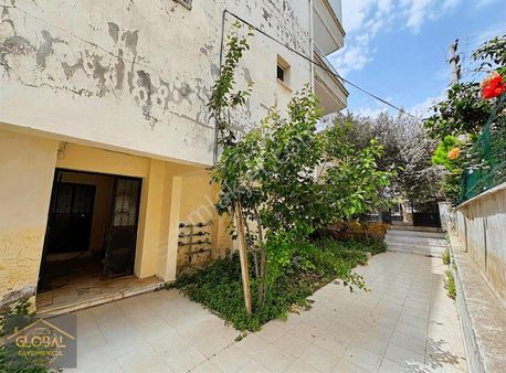 Global Gayrimenkul'den Denize 200 Metre Daire