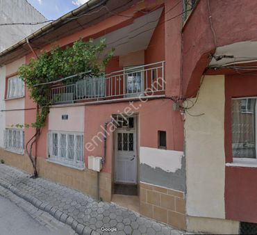 Recep Ümit Emlak'tan Ömerağa Mahalle'sinde Satılık 2 Katlı Müstakil Ev