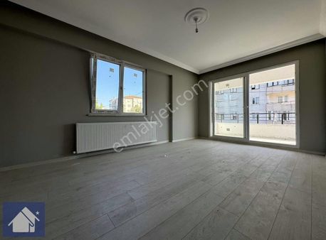 *denize 50 Adım*sıfır*3+1*kat Mülkiyetli*ido'ya Çok Yakın