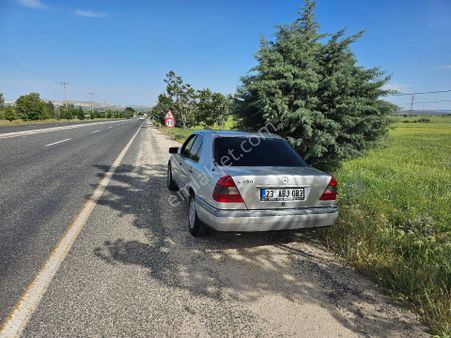 Poyraz'da Ana Yola Sıfır Satılık