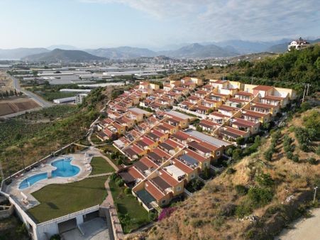 Muhteşem Deniz Manzaralı Denize Yakın Full Eşyalı Yazlıkkk...