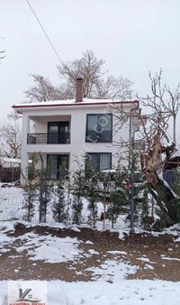 Kocaeli Kandıra Kocakaymazda Köy İçinde 449 M2 Arsa İçinde 180 M2 İki Katlı Müstakil İskanlı Ev