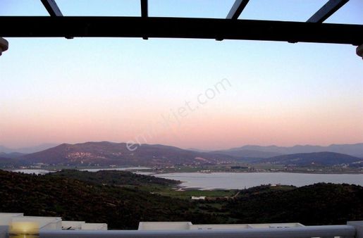 Kumsal Plaja Yakın İndirimli Ev İngilizden Acil Fiyat 2 Banyolu