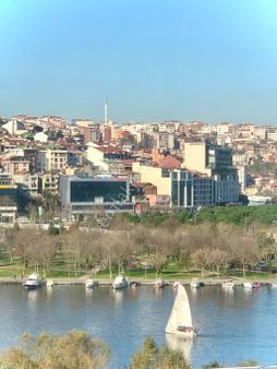 Haliç Manzaralı Otoparklı Site İçi 3+1 Satılık Daire
