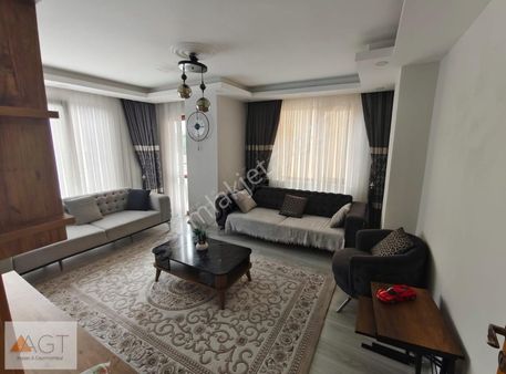 Agt'den İnkılap Mah. Akyaka Avm Karşısı 1.kat 2+1 Satılık Konut