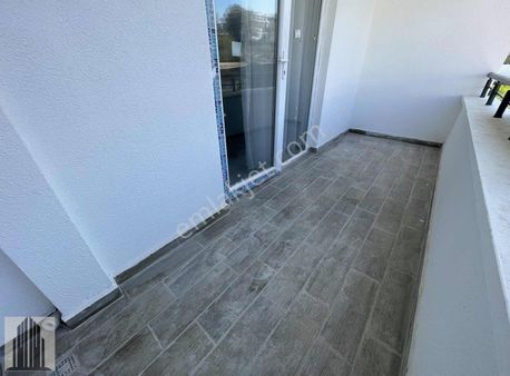 Kuvvet'ten Ulaşıma Yakın Delüxe Ara Kat Geniş 1+1 Daire !!!