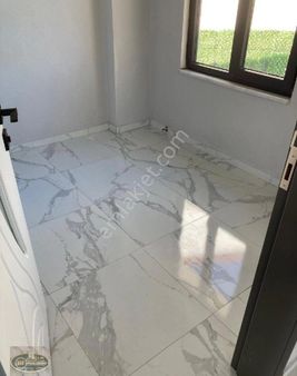 Avşa Adası Yiğitler Mahallesinde Satilik 2+1 Daire