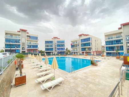 Osmangazi Havuzlu Sitede Satılık 2+1 Daire