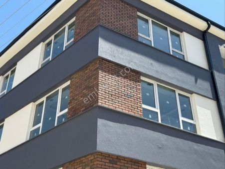 Pi Emlak’tan Çamlıca Gündüzökçün Yakını Köşe Bina Kapalı Balkon Yerden Isıtma Özel Garaj 3+1
