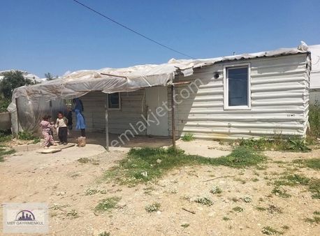 Antalya Aksu Solak Küyünde'nde Satılık Sera Kurulu Tarla