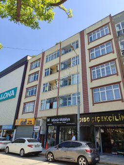 Arı 61 Gayrimenkul'den Gülbahar Hatun Mahallesi'nde Satılık Daire