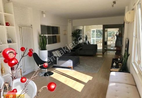 Bebek Bebeköy De İçi Komple Yenilenmiş 3+1 Satılık Daire