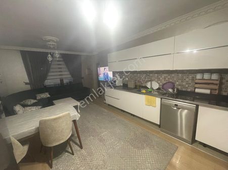 Alipaşa Mahallesinde Satılık Geniş 4+1 Daire