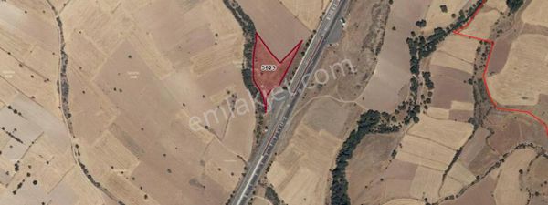 Uzman Emlaktan Satılık Tarla