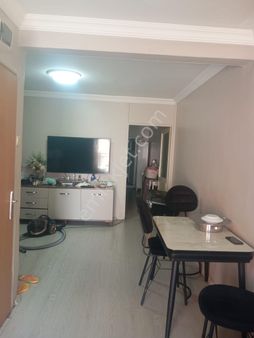 Konak Eşrefpaşa Yakını 2 Katlı Kullanışlı Müstakil Ev